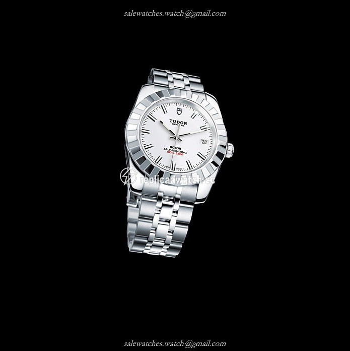 21010-62580 Tudor Classic Date