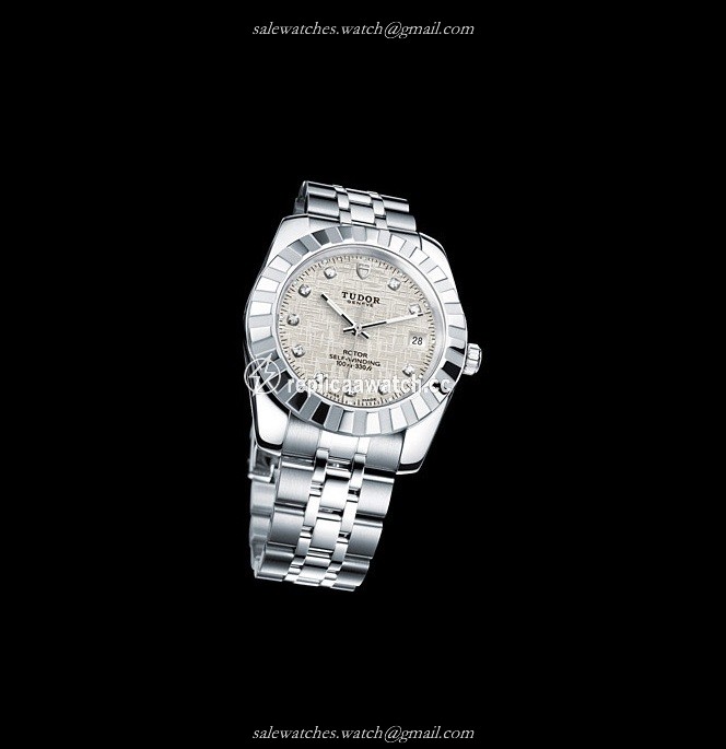 21010-62580 Tudor Classic Date